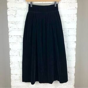 Vintage You Babes Velvet Black Midi Skirt